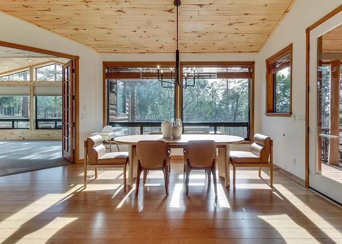 Forest-view Gem In Show Low: Hike, Fish & Golf! Holiday home *