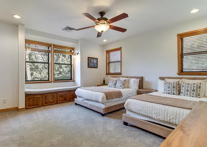 Forest-view Gem In Show Low: Hike, Fish & Golf! Holiday home